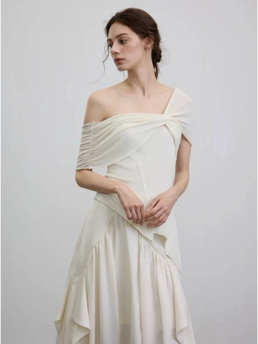 Elywood Off-Shoulder Asymmetric twisted White Women’s Top xs